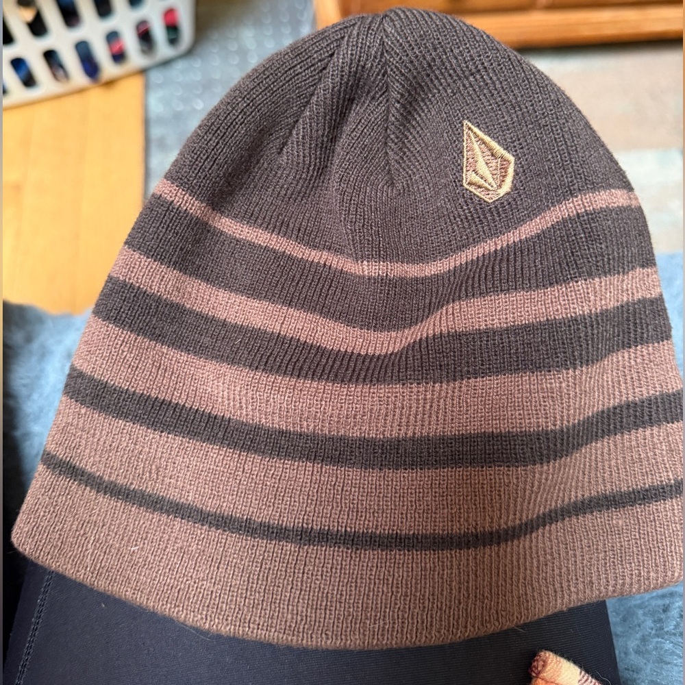 Vintage Volcom Brown stripe Knit Beanie